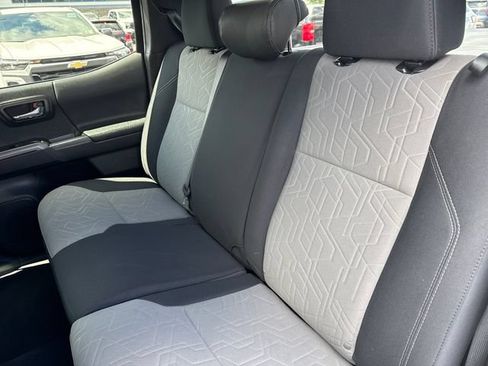 Used 2023 Toyota Tacoma TRD Sport AWD/4WD image 22