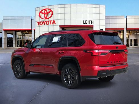 Used 2024 Toyota Sequoia Platinum image 7