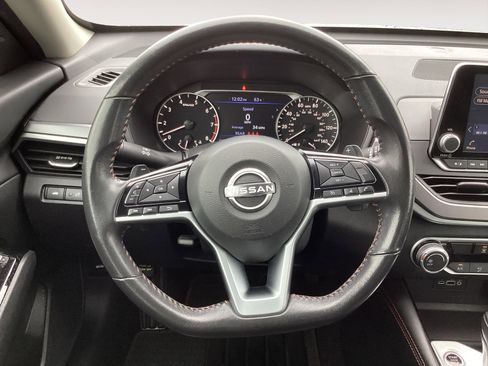 Used 2024 Nissan Altima 2.5 SR image 17