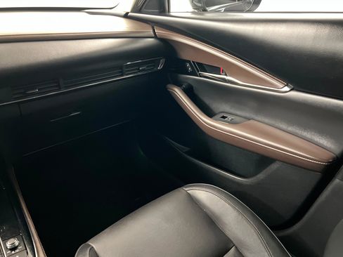 Used 2023 MAZDA CX-30 AWD 2.5 S w/ Premium Package image 11