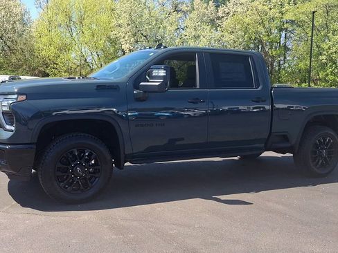 New 2026 Chevrolet Silverado 2500 LT w/ Trail Boss Package AWD/4WD image 7
