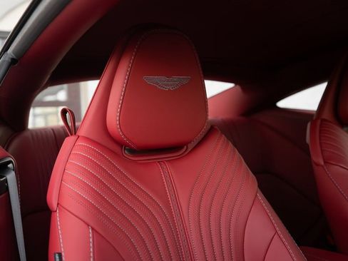 Used 2023 Aston Martin DB11 V12 image 5