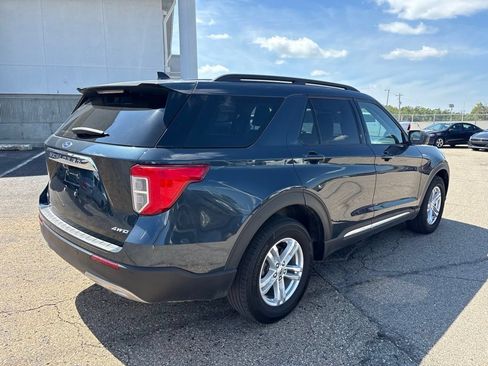 Used 2023 Ford Explorer XLT w/ Equipment Group 202A AWD/4WD image 7