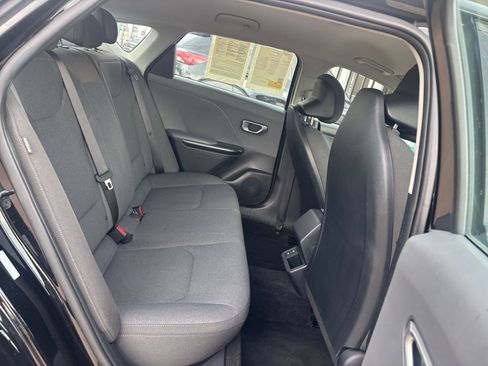 Used 2025 Kia K4 FWD image 24