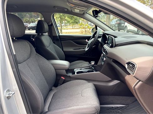 Used 2019 Hyundai Santa Fe SEL image 9