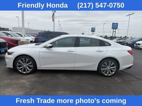 Used 2018 Chevrolet Malibu Premier w/ Premier Sun and Wheel Package FWD image 3