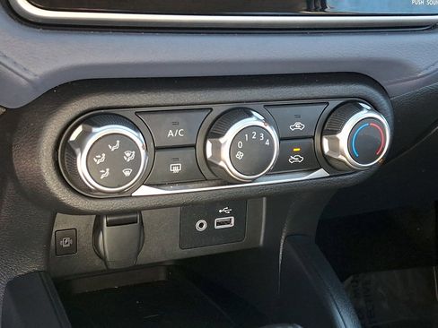 Used 2024 Nissan Versa SV image 14