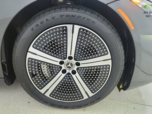 Used 2023 Mercedes-Benz EQS 450+ 4MATIC Sedan image 57