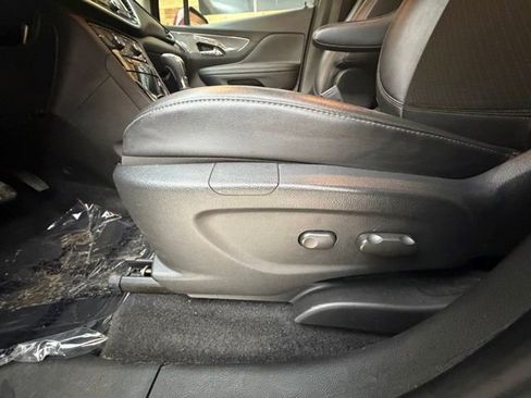 Used 2018 Buick Encore Preferred AWD/4WD image 24