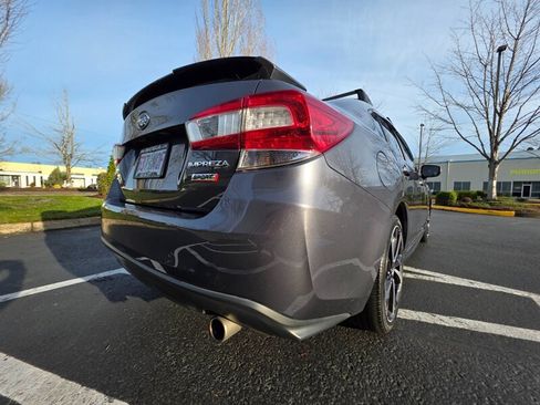 Used 2022 Subaru Impreza 2.0i Sport image 12