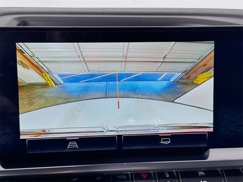 Used 2023 GMC Sierra 1500 Elevation image 32