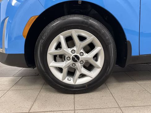 Used 2024 Kia Soul S FWD image 10