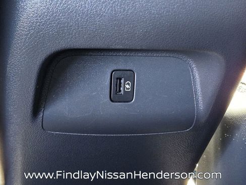 Used 2025 Nissan Sentra SR image 12