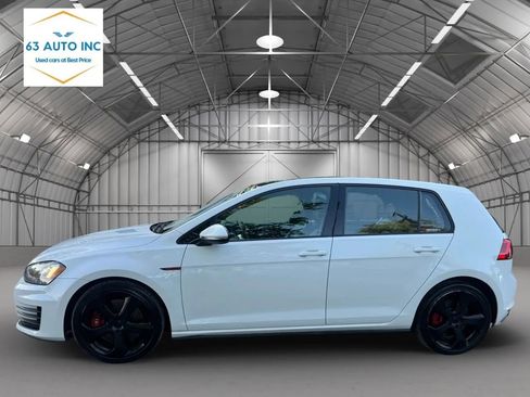 Used 2016 Volkswagen GTI Autobahn w/ Lighting Package (SEL) FWD image 2