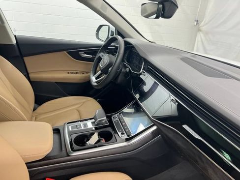 Used 2023 Audi Q8 Premium Plus w/ Premium Plus Package AWD/4WD image 27