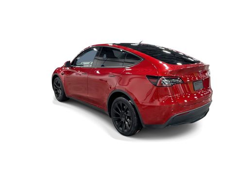 Certified 2023 Tesla Model Y Long Range AWD/4WD image 4