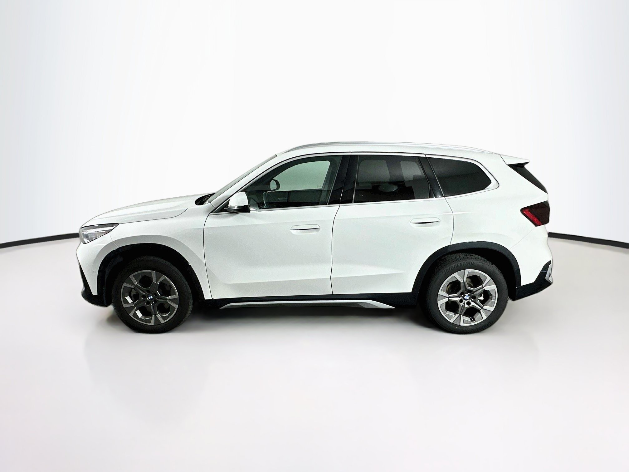 Used 2026 BMW X1 xDrive28i AWD/4WD image 4