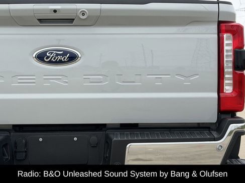 Used 2025 Ford F250 Lariat w/ Lariat Ultimate Package image 9