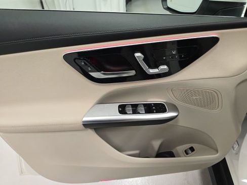 Used 2023 Mercedes-Benz GLC 300 4MATIC image 20