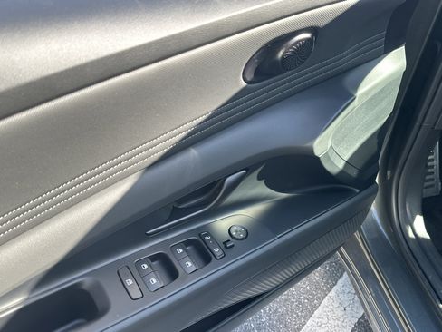 New 2026 Hyundai Elantra SEL Sport Premium image 17