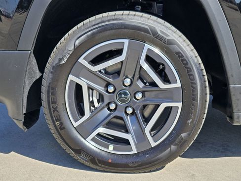 New 2026 Jeep Cherokee Limited image 12