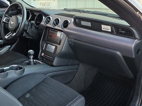Used 2016 Ford Mustang GT image 25
