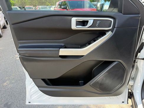 Used 2020 Ford Explorer XLT w/ Class III Trailer Tow Package AWD/4WD image 22