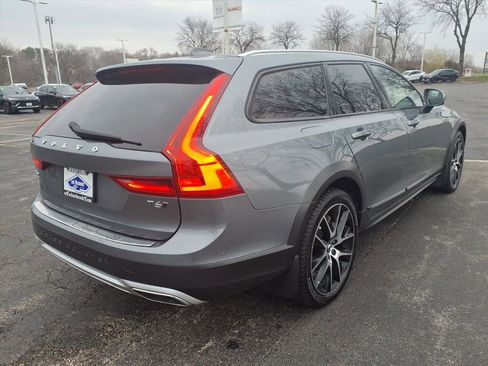 Used 2018 Volvo V90 T6 Cross Country w/ Convenience Package AWD/4WD image 7