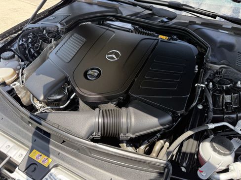 Used 2024 Mercedes-Benz C 300 Sedan image 33