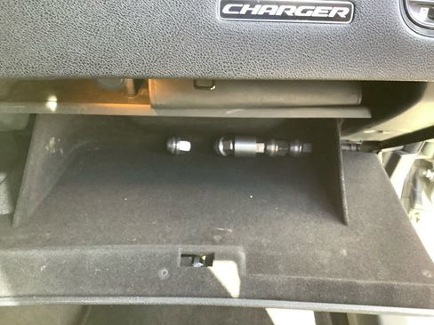 Used 2018 Dodge Charger SXT w/ Blacktop Package RWD image 24