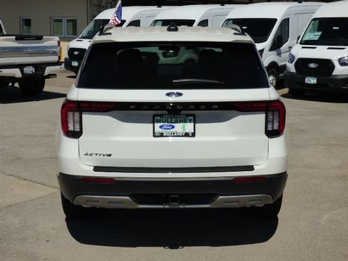 New 2026 Ford Explorer Active w/ Active Comfort Package RWD image 4