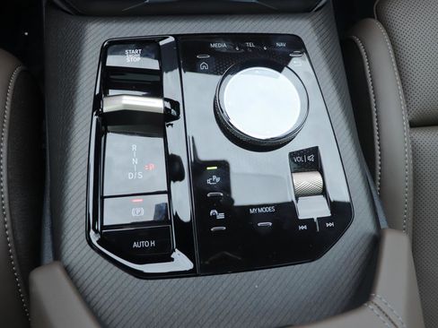 Used 2025 BMW X3 xDrive30i w/ Premium Package image 37