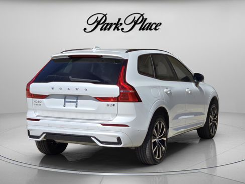 Used 2024 Volvo XC60 B5 Plus w/ Protection Package Premier image 6