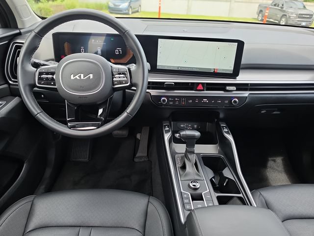 Certified 2025 Kia Sorento S w/ Panoramic Sunroof Package FWD image 7