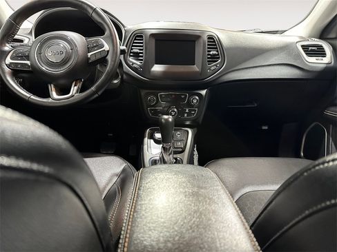 Used 2019 Jeep Compass Latitude w/ Popular Equipment Group image 10