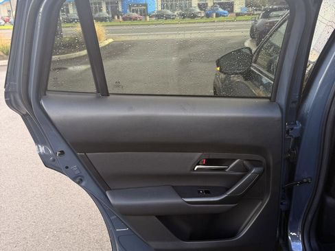 Used 2025 MAZDA CX-50 AWD 2.5 S w/ Premium Plus Pkg image 12