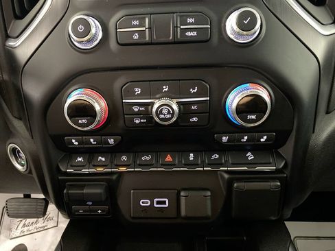 Used 2019 GMC Sierra 1500 AT4 w/ AT4 Premium Package AWD/4WD image 18