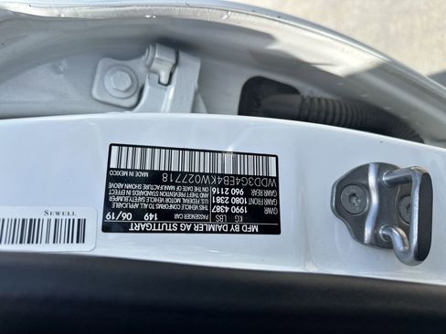 Used 2019 Mercedes-Benz A 220 w/ Premium Package image 40