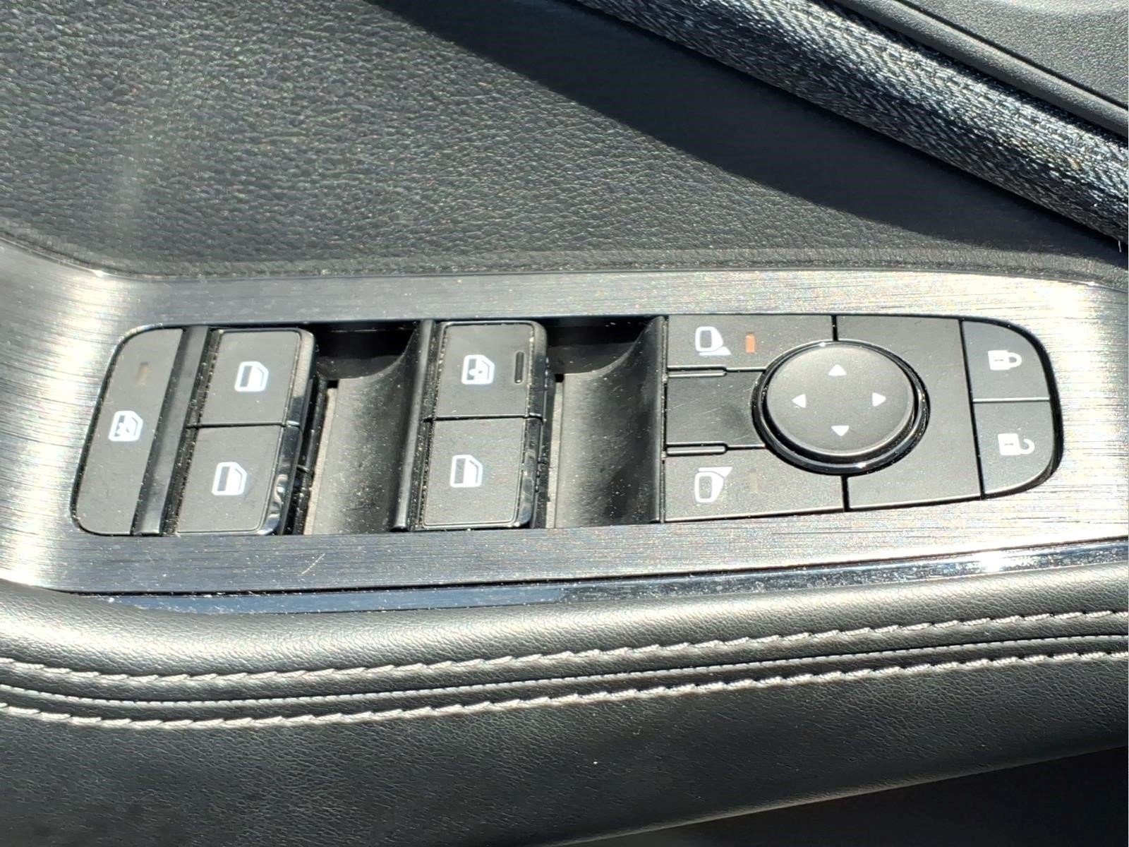 Certified 2023 Nissan Rogue SV AWD/4WD image 22