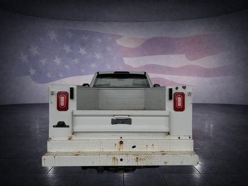 Used 2019 Ford F350 XL w/ Power Equipment Group image 4