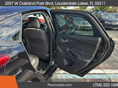 Used 2018 Ford Focus ST image 38