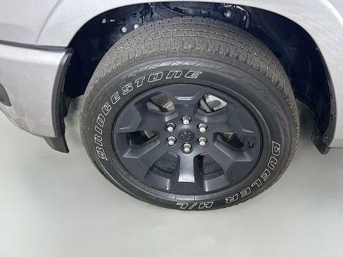 Used 2025 RAM 1500 Big Horn image 30