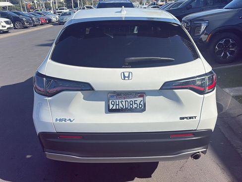 Used 2024 Honda HR-V Sport image 30