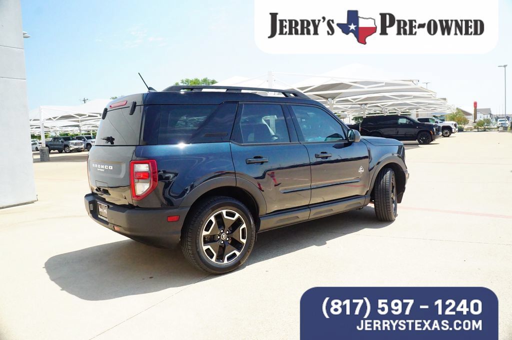 Used 2023 Ford Bronco Sport Outer Banks w/ Tech Package AWD/4WD image 5