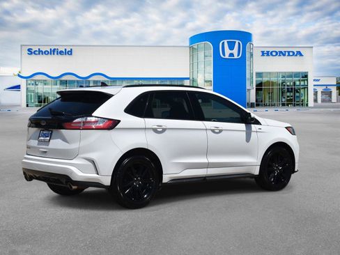 Used 2020 Ford Edge ST-Line FWD image 3