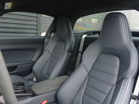 Certified 2026 Porsche 911 Targa 4 GTS AWD/4WD image 5