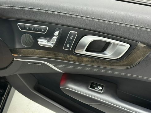 Used 2014 Mercedes-Benz SL 550 image 44