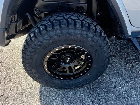 Used 2022 Jeep Wrangler Unlimited Rubicon w/ Steel Bumper Group image 28