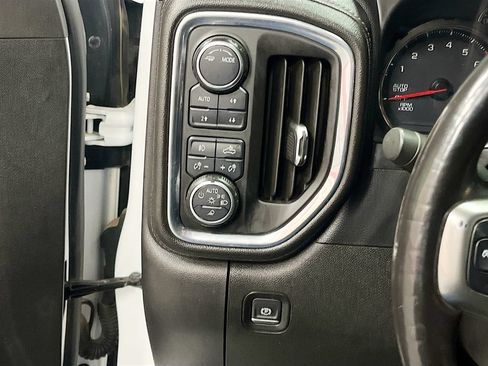 Used 2020 Chevrolet Silverado 1500 LT Trail Boss AWD/4WD image 10