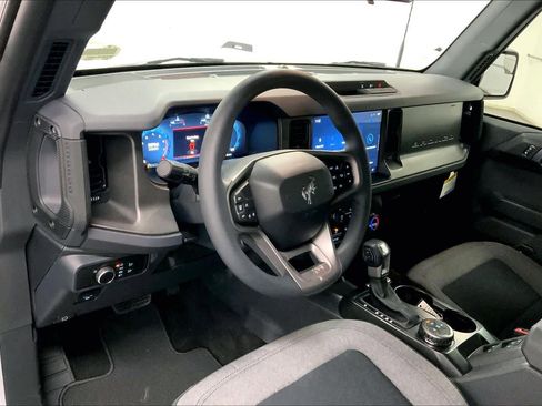 New 2025 Ford Bronco Base image 8